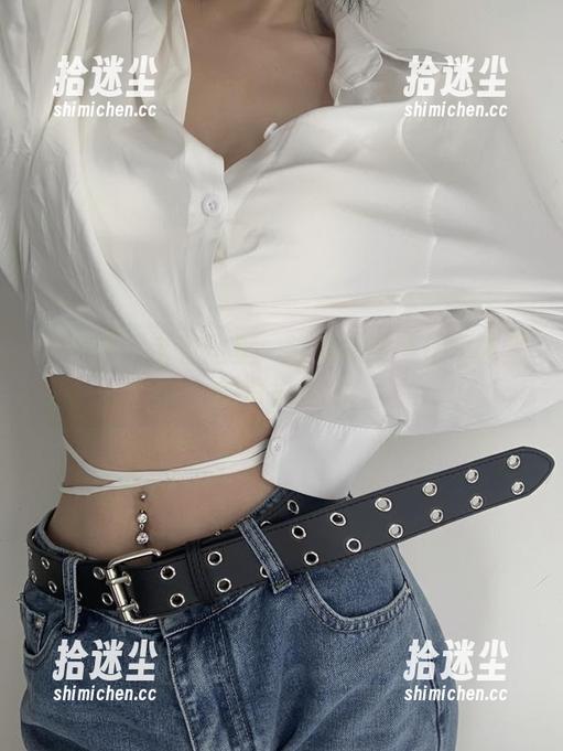 微密圈 - 全看这里：陈佩奇在牛仔短裤里的写真瞬间