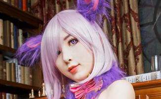 谁说兔女郎只会萌？雯粥粥最新写真来点风骚的啦！