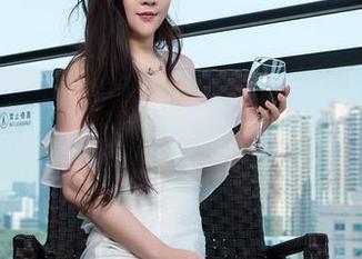 青豆客 – 王语纯的花嫁造型，宛若精灵，靠这美图支撑我的壁纸墙