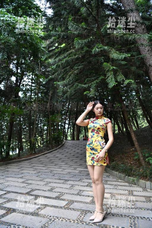 嗨，魔镜街拍的OL制服黑丝，怎么又掉入福利坑里了！